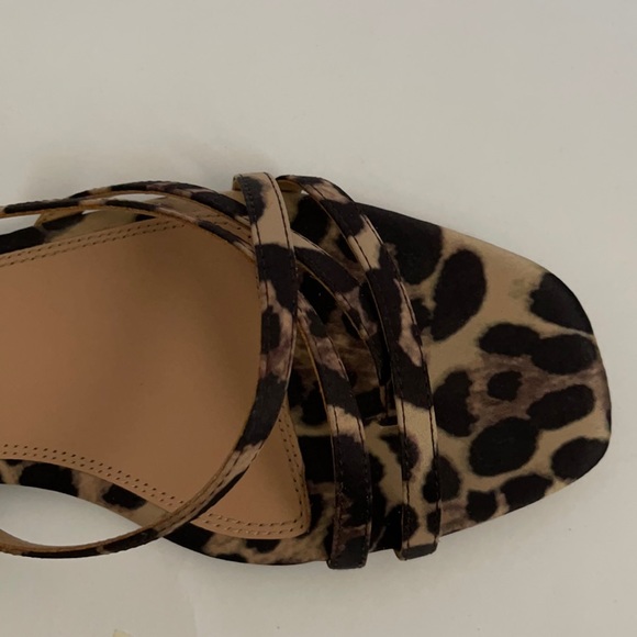 Veronica Beard leopard sandals - Picture 3 of 6